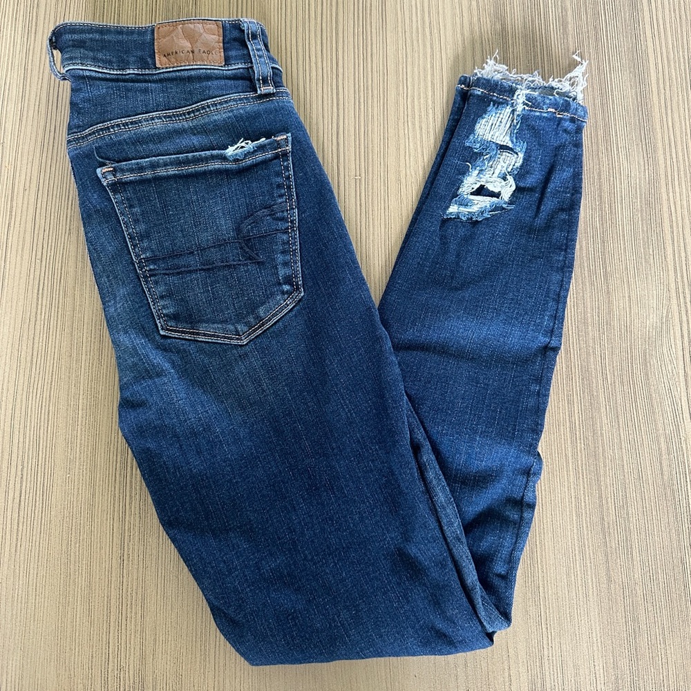American eagle distressed jeggings